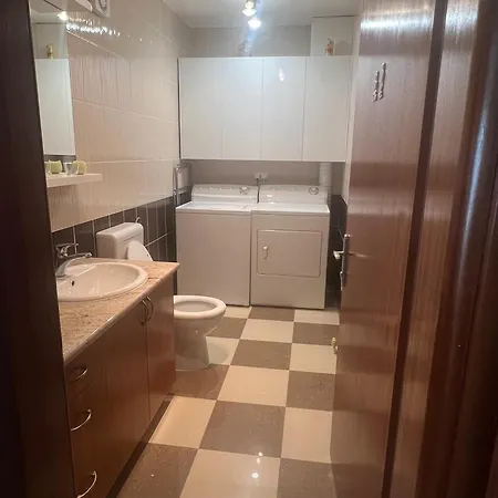 Apartment Spacious In Vodice, 3br-2ba, Free Wifi